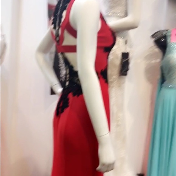 Prom/evening dress - Picture 3 of 3